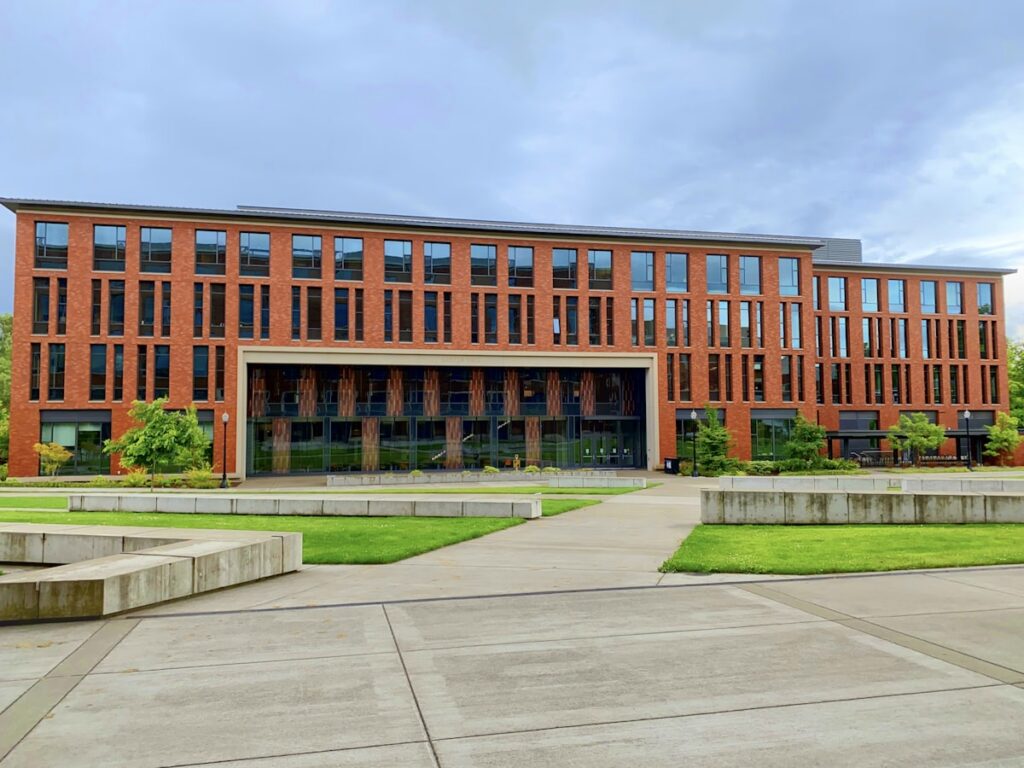 Summit Institute of Technology & Sciences Institute – 23
